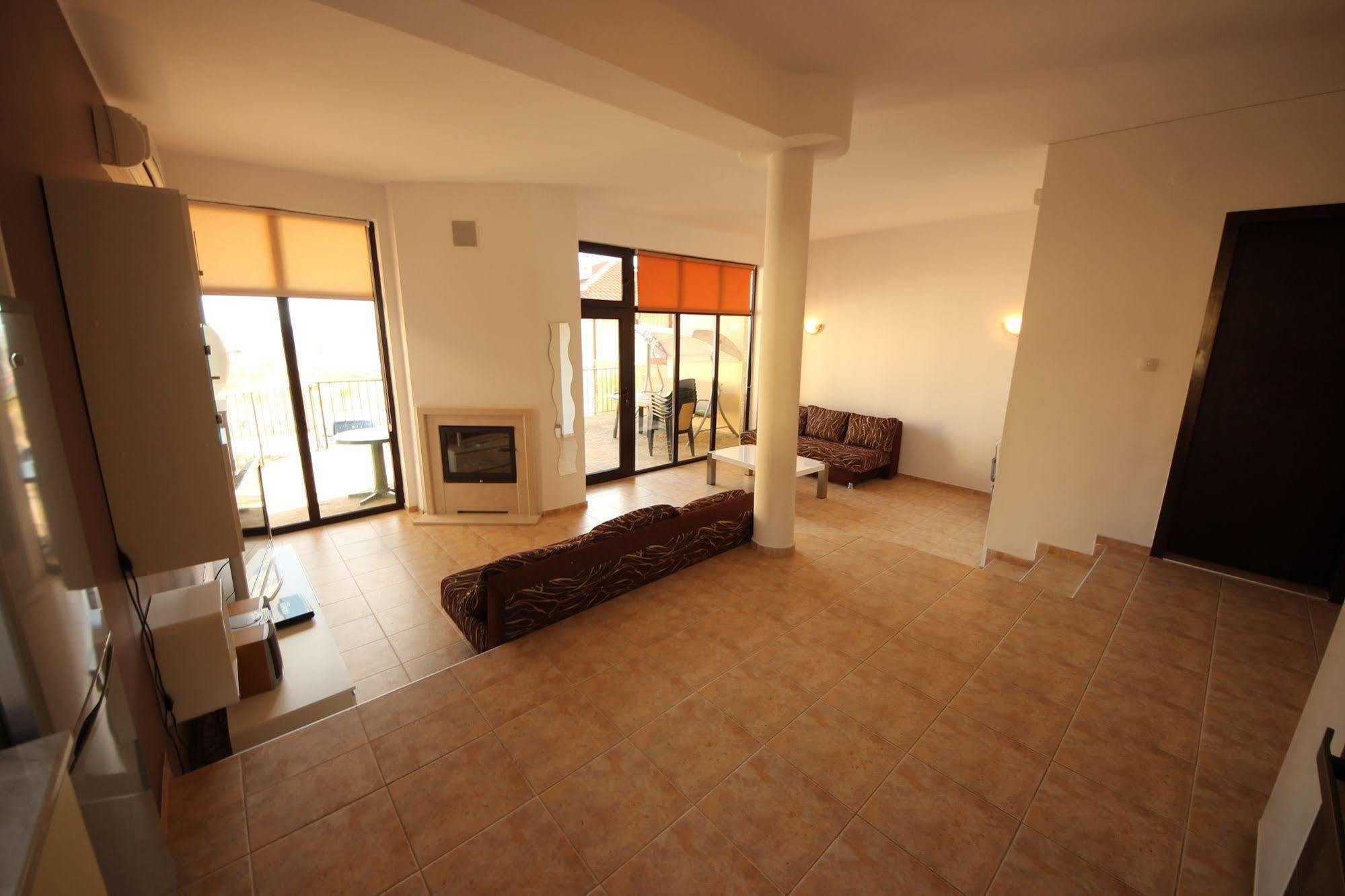 Menada Sunny Hill Villa Kosharitsa المظهر الخارجي الصورة