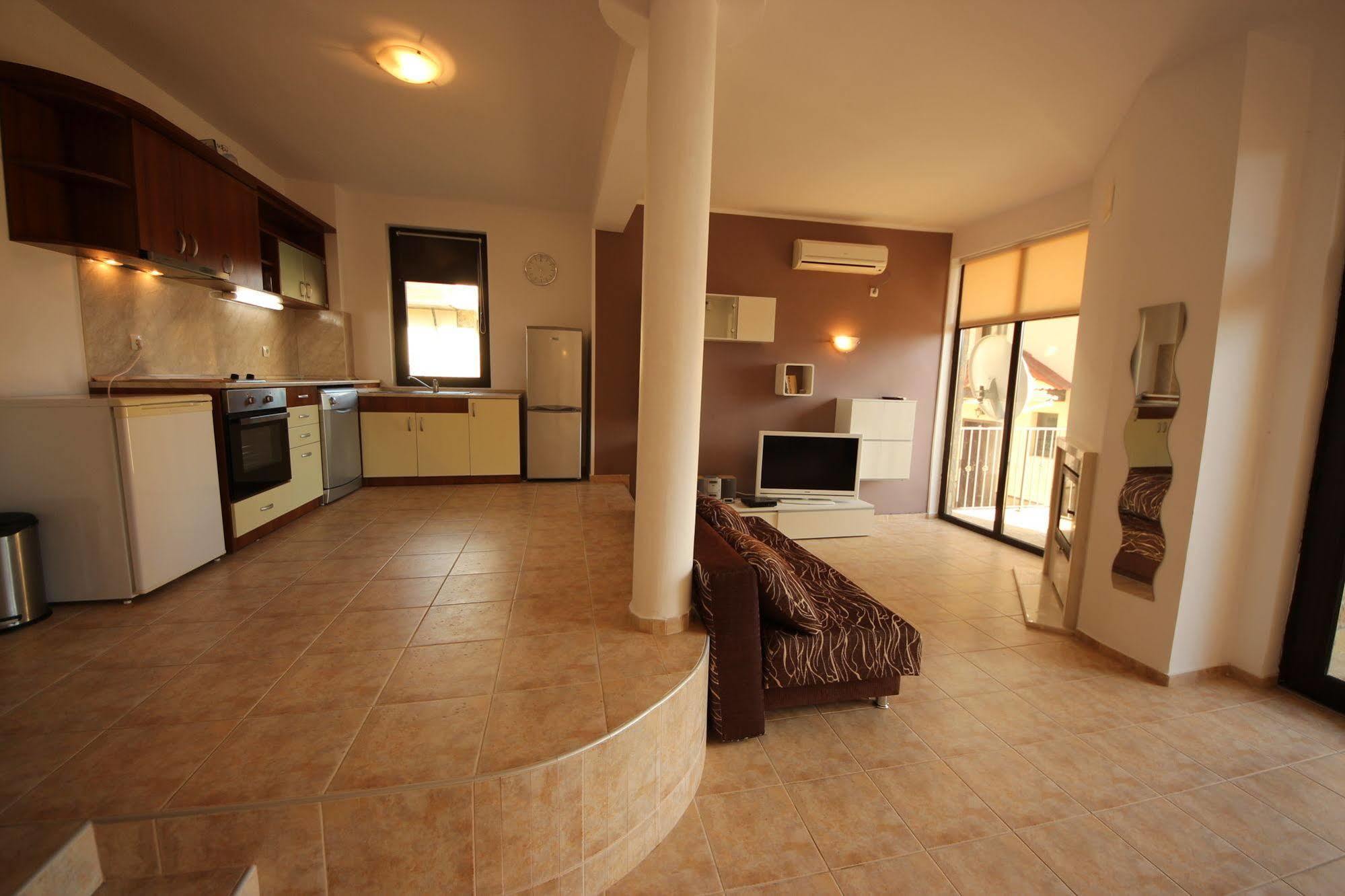 Menada Sunny Hill Villa Kosharitsa المظهر الخارجي الصورة